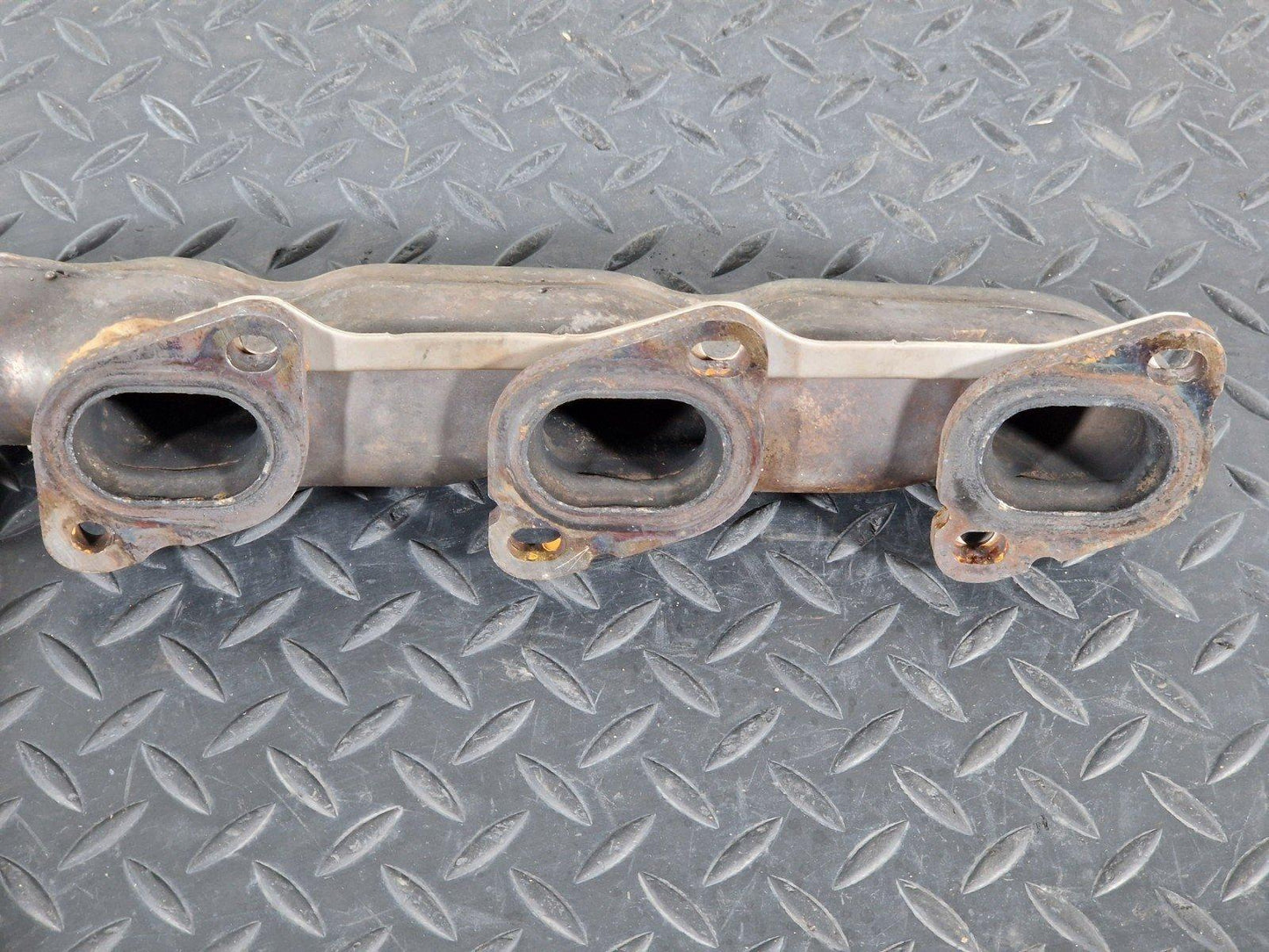 11-19 MERCEDES ML W166 3.0 DIESEL OM642 LEFT SIDE EXHAUST MANIFOLD A6421400909