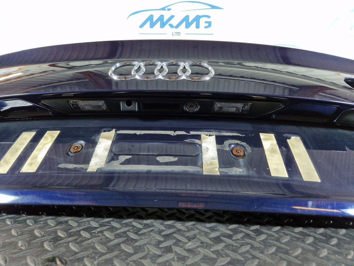 10-17 AUDI A8 4H SALOON GENUINE REAR TAILGATE / BOOTLID IN BLUE LZ5D