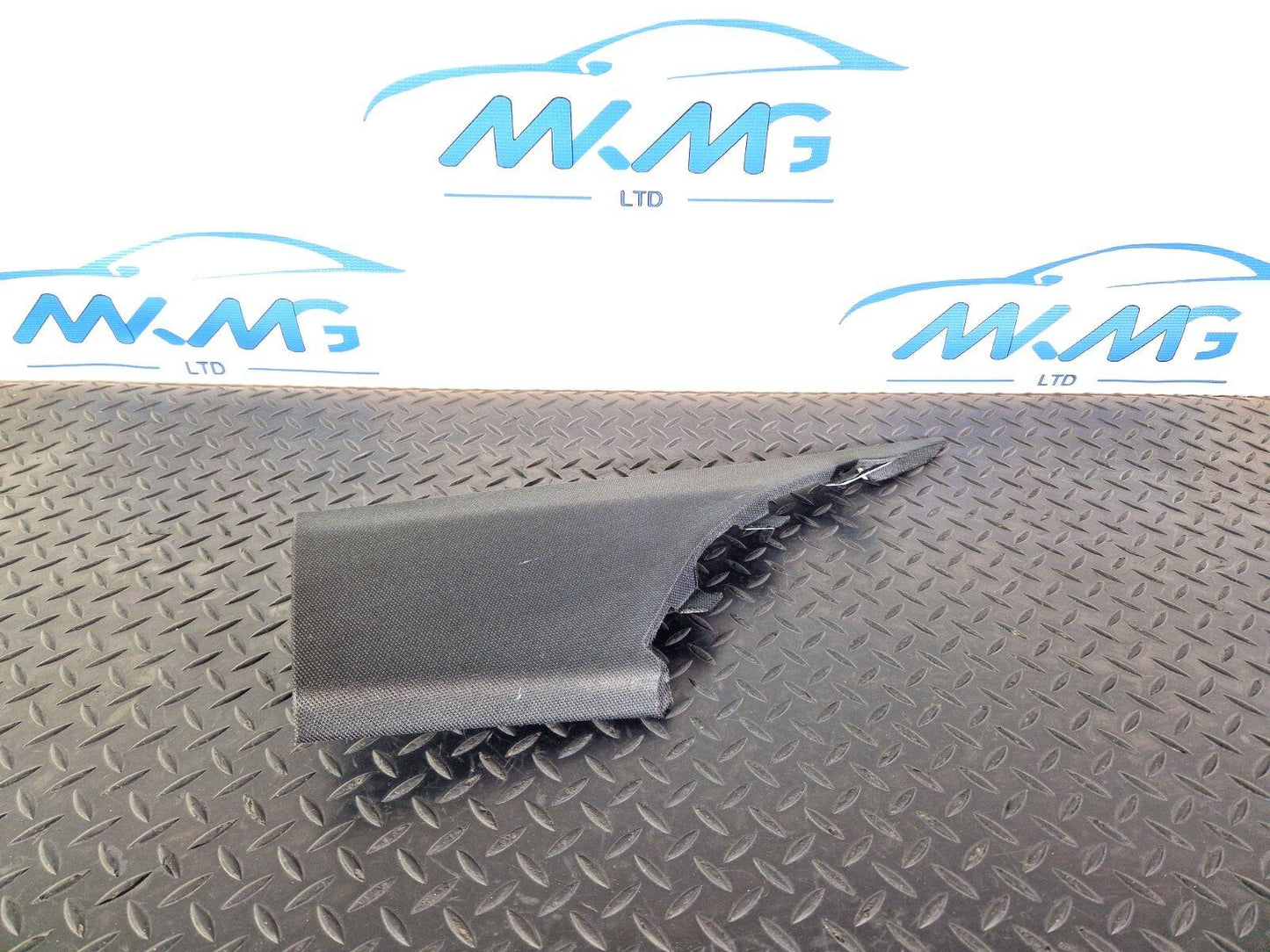 16-19 AUDI A4 B9 S-LINE OEM REAR RIGHT SIDE C-PILLAR TRIM 8W5867246B