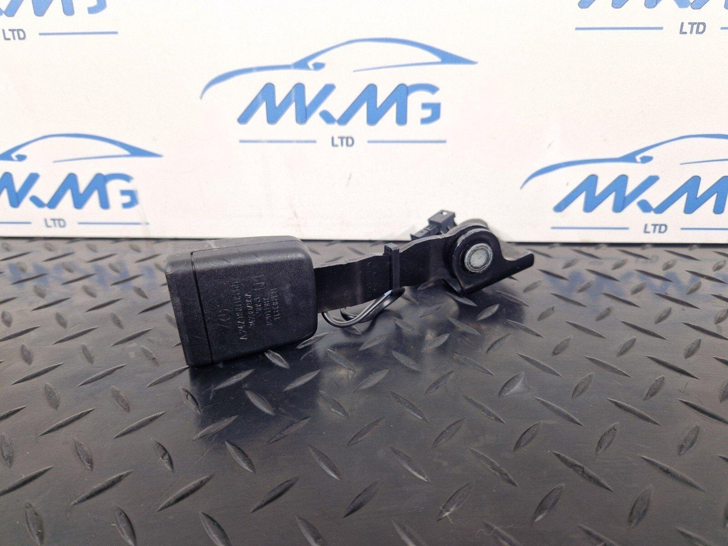 19-ON MERCEDES B CLASS W247 REAR LEFT SEAT BELT A2478600569