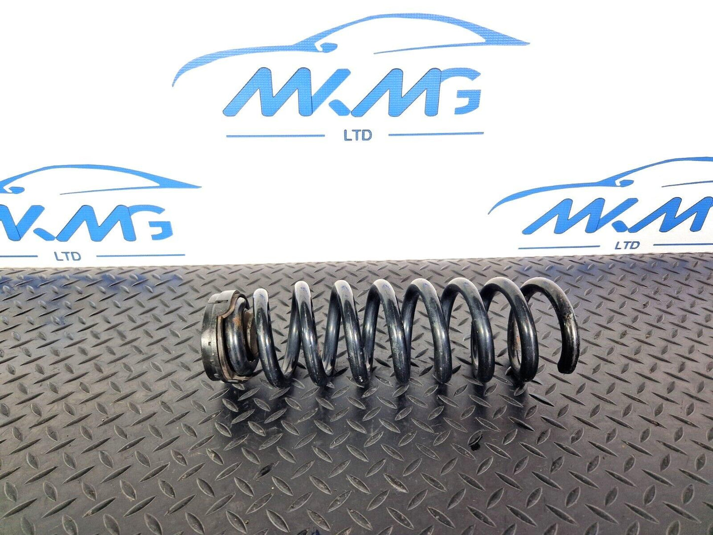 14-21 MERCEDES BENZ C220d W205 REAR SPRING COIL LEFT & RIGHT A2053280337