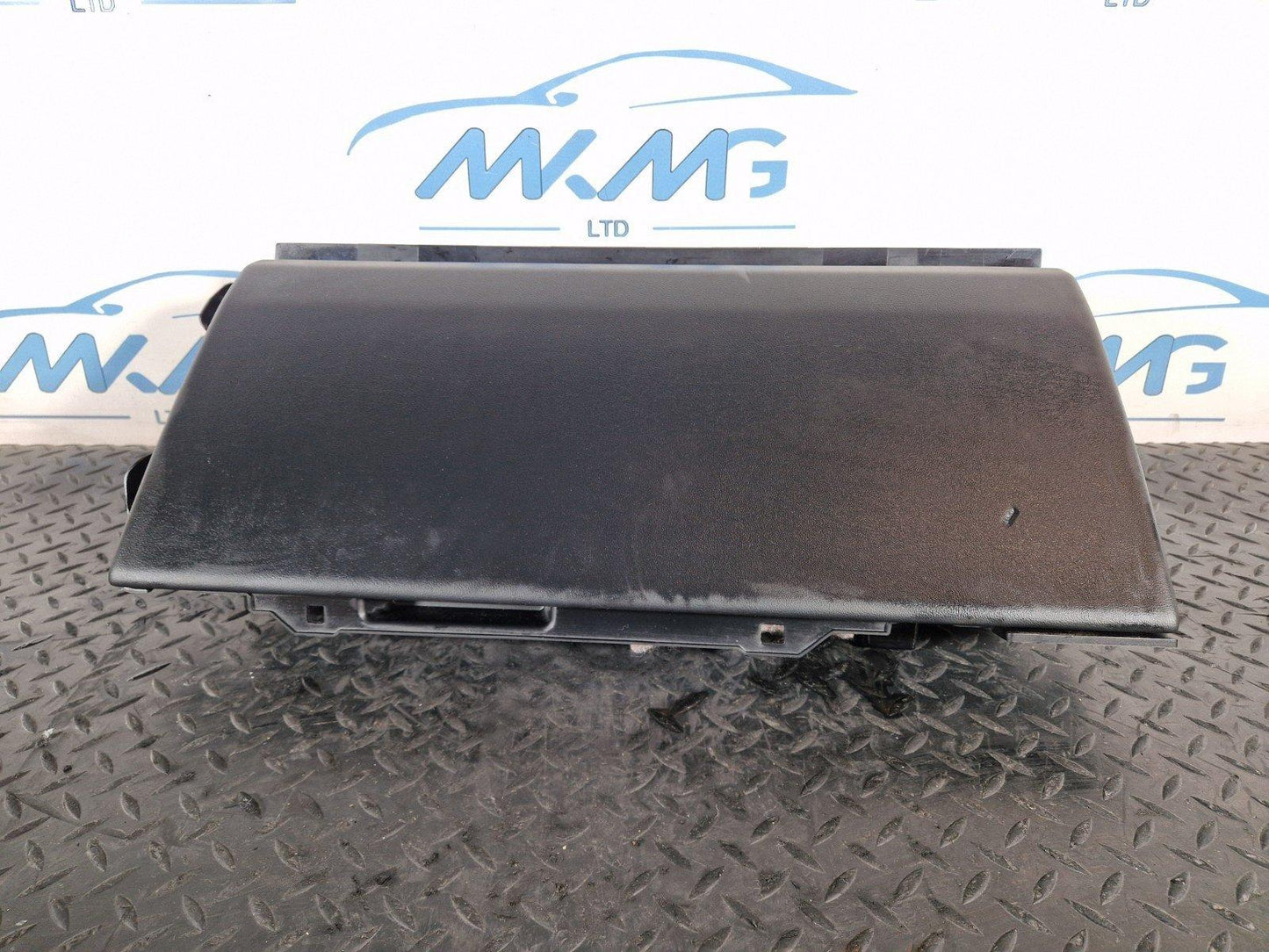 13-23 RANGE ROVER SPORT L494 OEM LOWER GLOVE BOX COMPARTMENT LK52-060K63-A