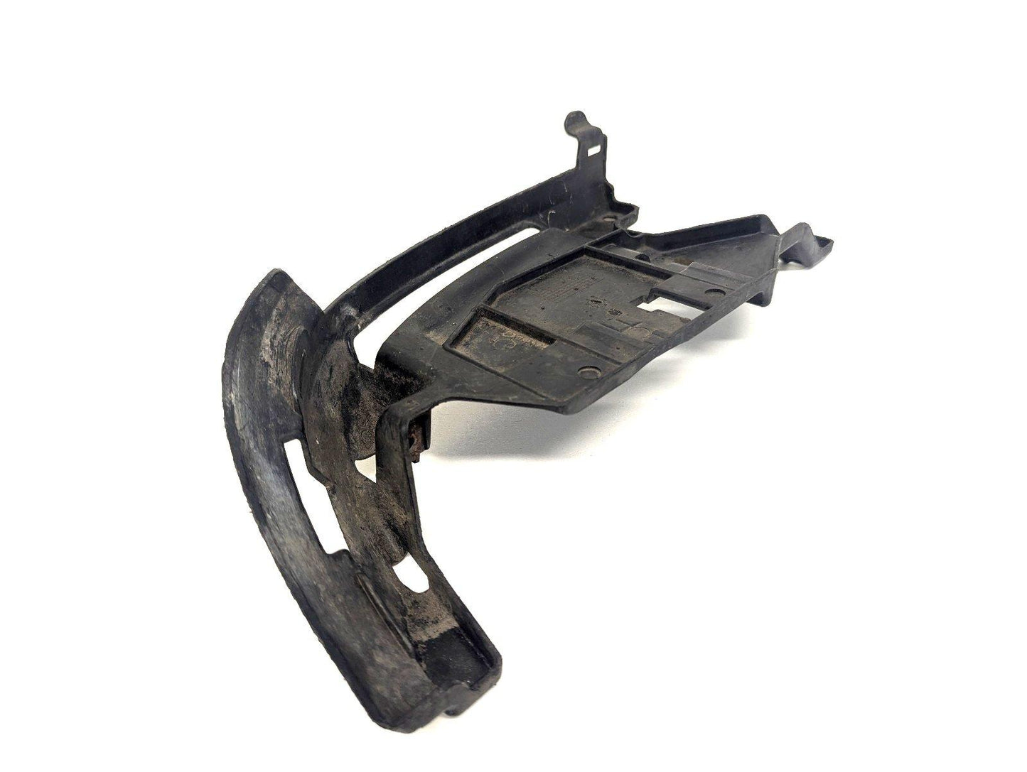 MERCEDES E CLASS W212 REAR BUMPER RIGHT BRACKET A2128851565