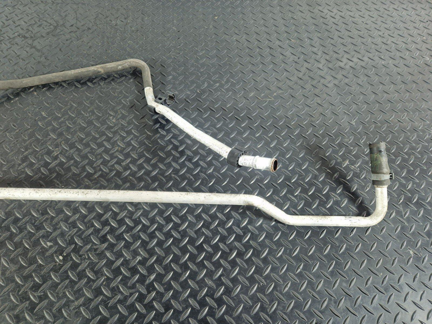 10-15 AUDI Q7 4L OEM 3.0 TDI CRCA ENGINE COOLANT WATER HOSES PIPE TUBE 7L0815802