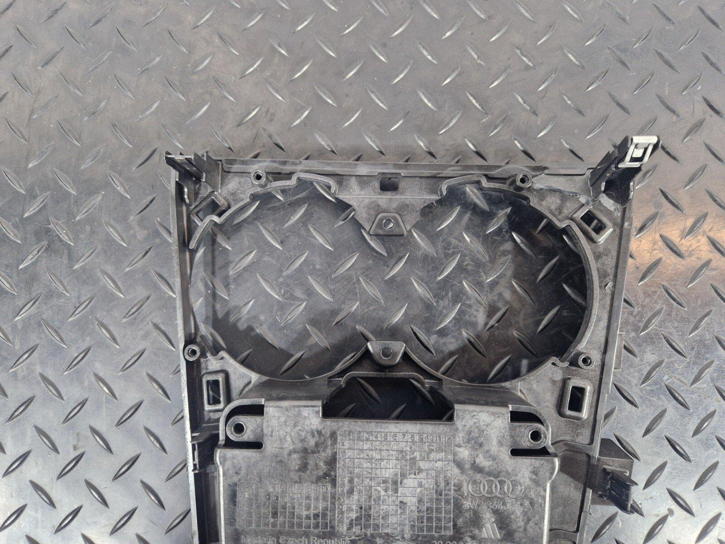 16-19 AUDI A4 B9 CENTRE CONSOLE TRIM 8W2864261A