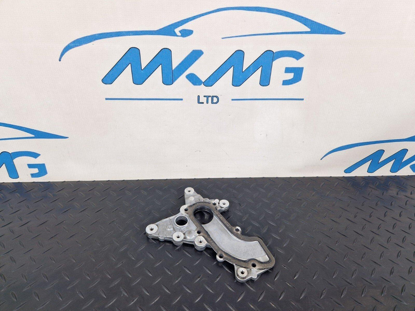 19-ON MERCEDES BENZ A B W177 W247 2.0D OM654 OIL SUMP PAN PLATE A6540149100