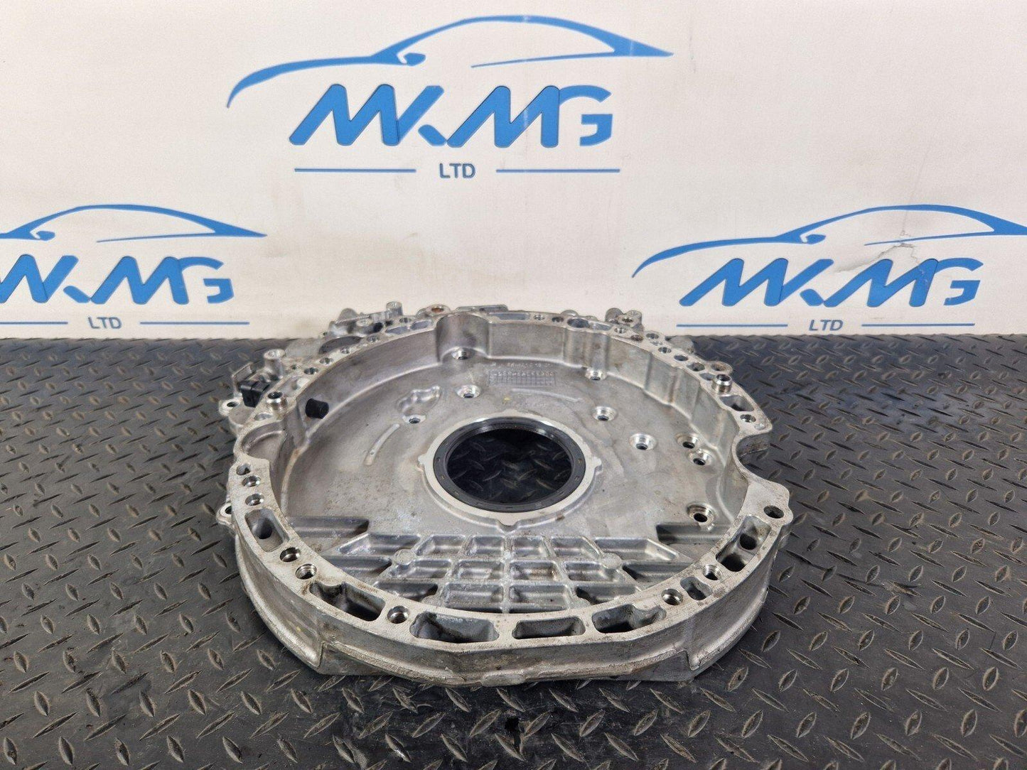 19-ON MERCEDES BENZ B CLASS W247 GENUINE CRANKSHAFT HOUSING COVER A6540101301