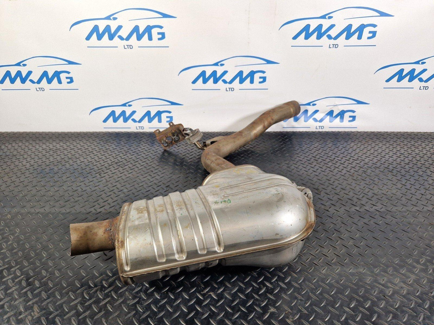 16-19 AUDI A4 B9 REAR EXHAUST BACK BOX 8W0253411K