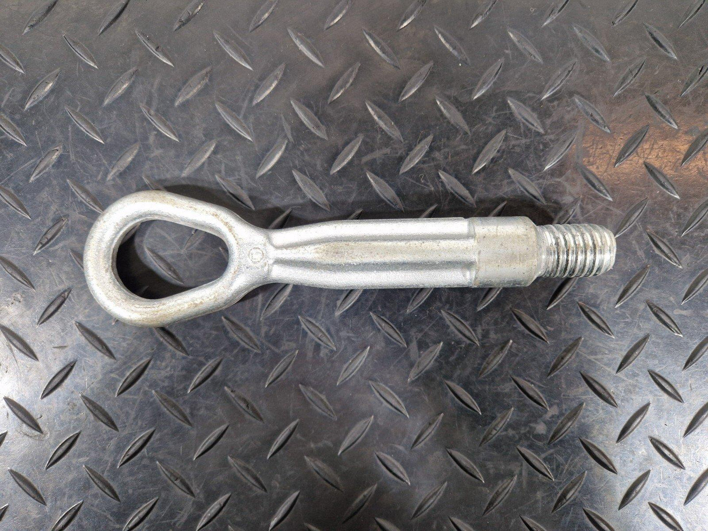 18-ON MERCEDES BENZ A CLASS W177 LINE GENUINE TOW HOOK EYE
