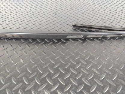10-17 AUDI A8 4H FRONT LEFT WIPER ARM WITH BLADE 4H2955407A