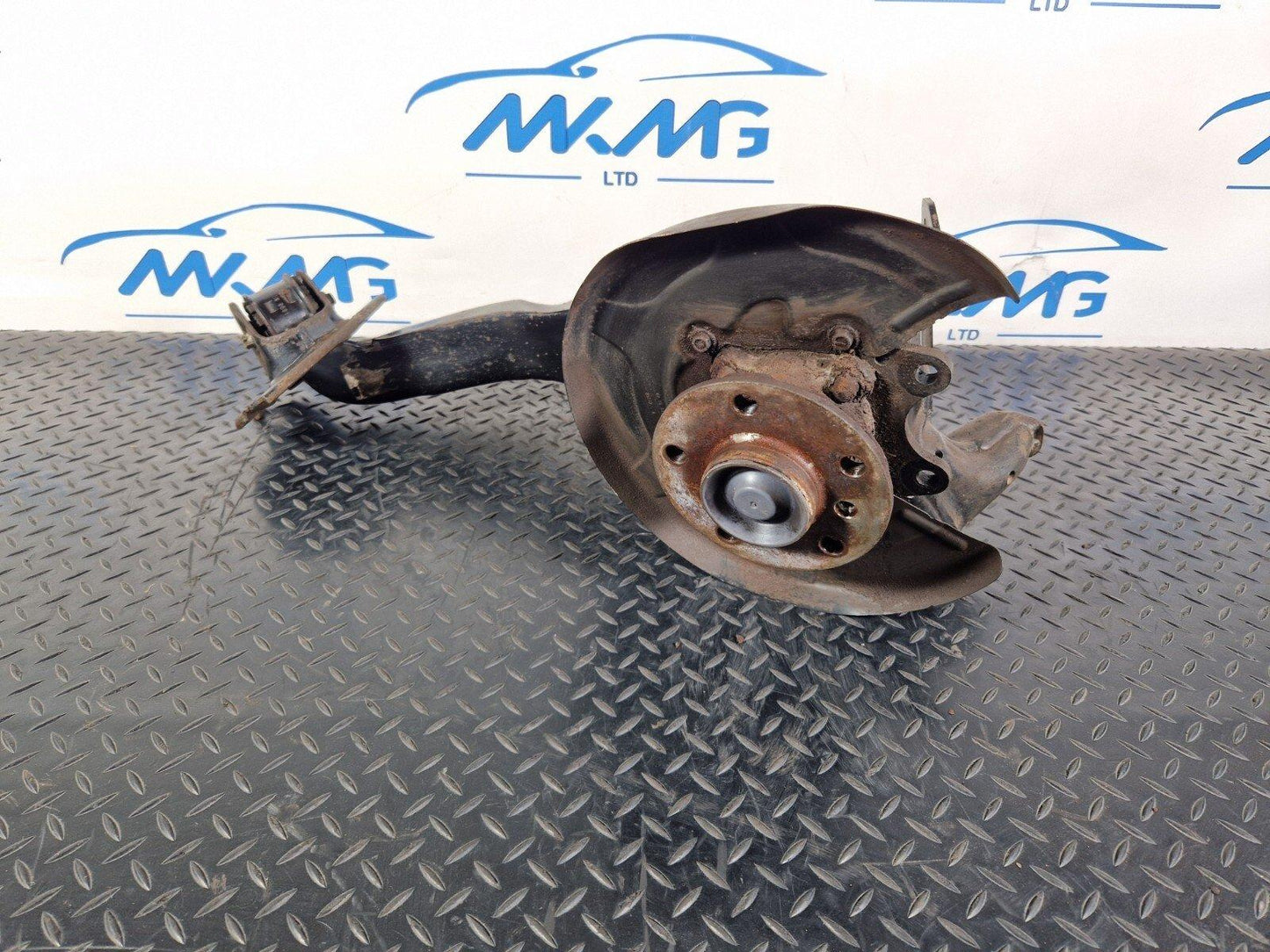 14-21 BMW X1 2 SERIES F48 F45 F46 REAR LEFT N/S/R WHEEL HUB & BEARING 6898963