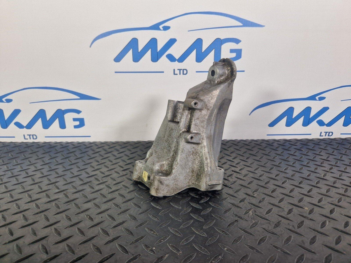 14-21 MERCEDES-BENZ C250D W205 ENGINE SUPPORT MOUNT BRACKET RIGHT A6512234304