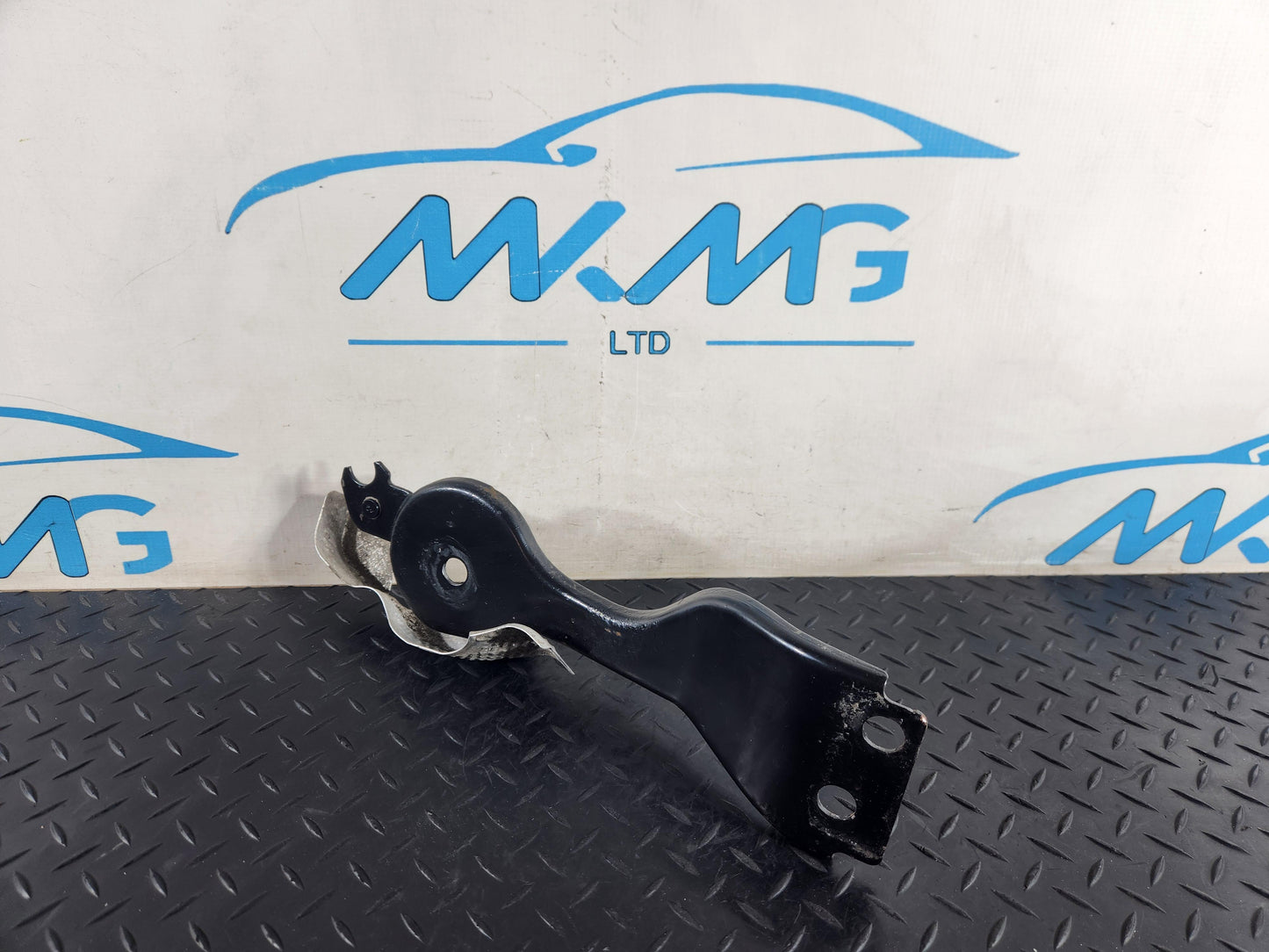 19-ON RANGE ROVER EVOQUE L551 REAR LEFT N/S SIDE SUSPENSION BRACKET J9C35C365AF
