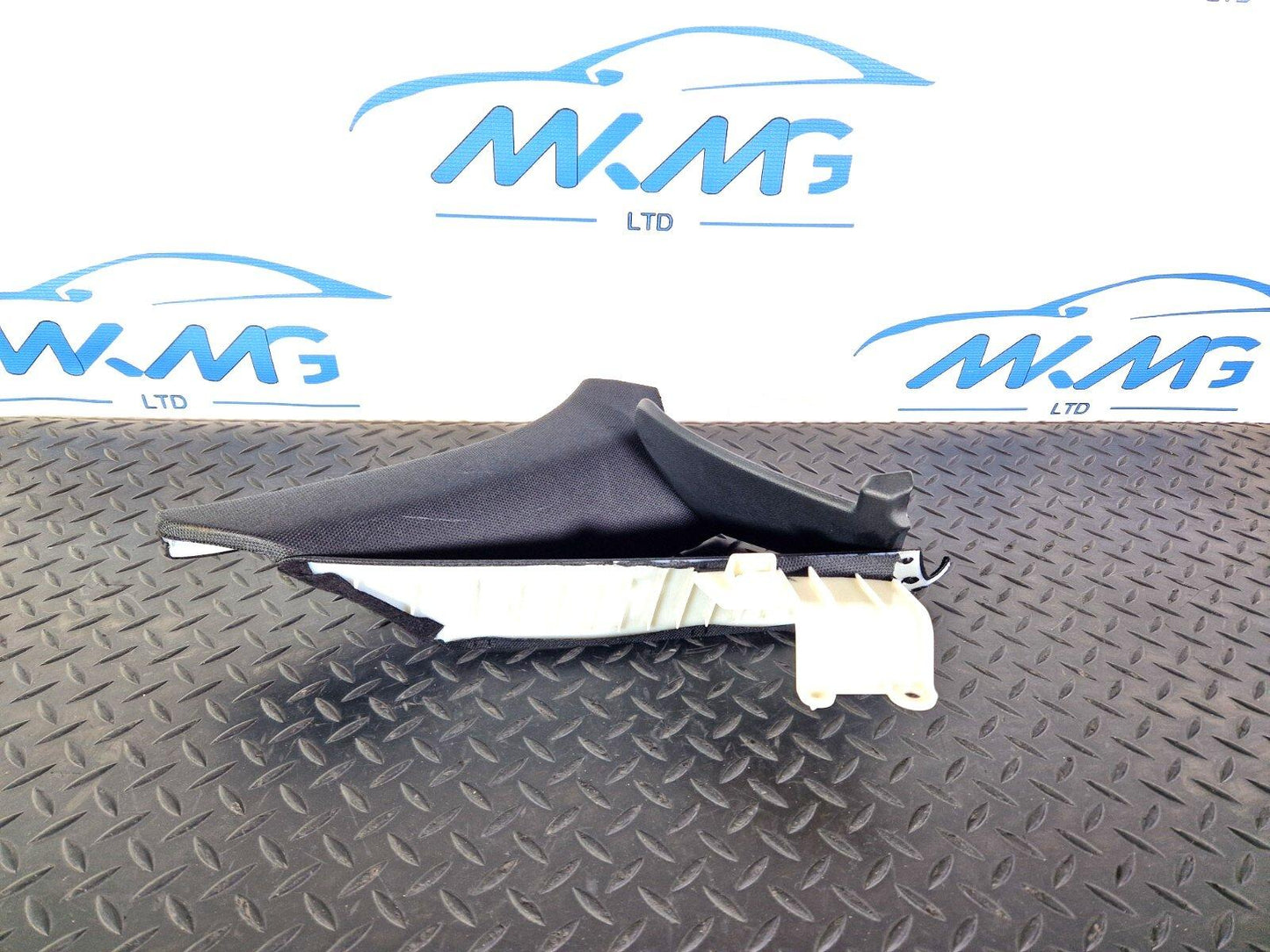 16-19 AUDI A4 B9 S-LINE OEM REAR LEFT SIDE C-PILLAR TRIM 8W5867287C