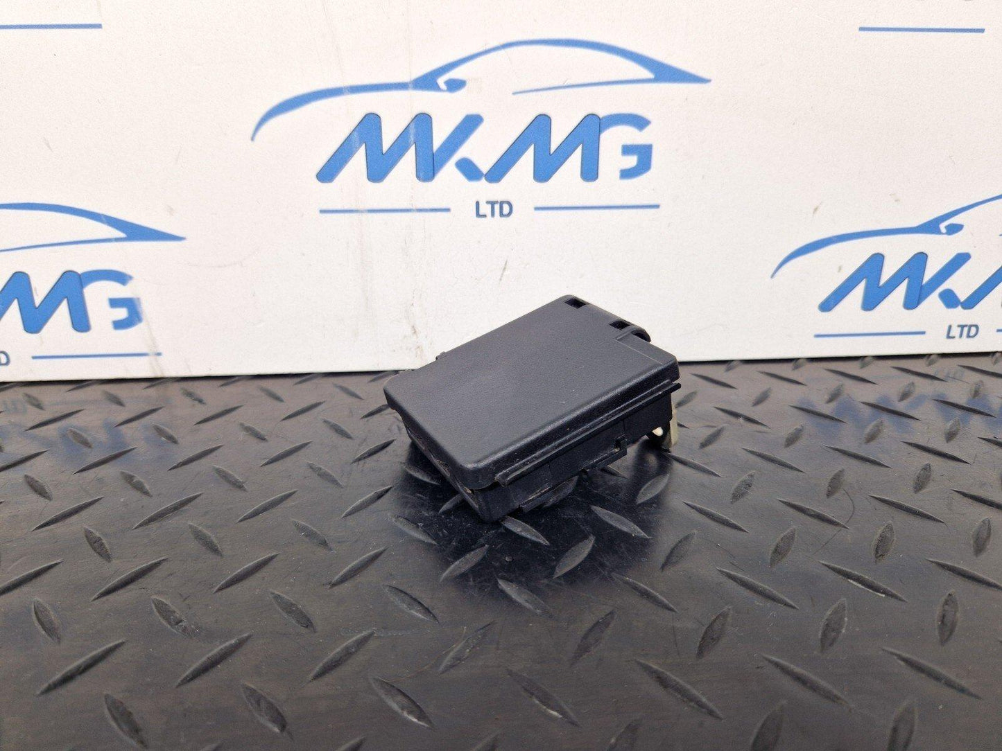 16-24 AUDI A5 F5 COUPE FUSE BOX POWER DISTRIBUTION CONTROL MODULE 8W0941824AN