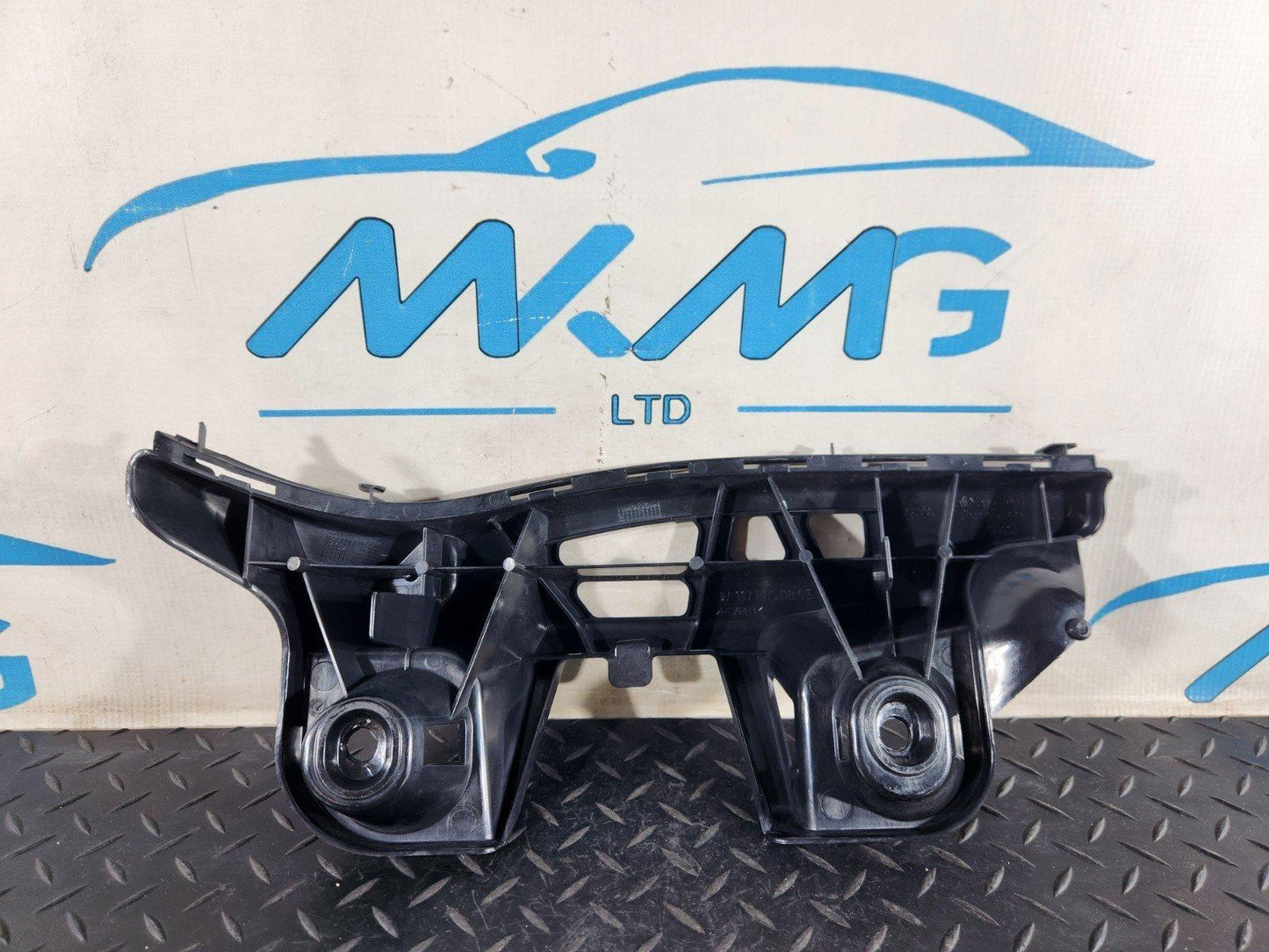 13-19 Mercedes Benz CLA C117 Amg Genuine Rear Bumper Bracket A1778850865