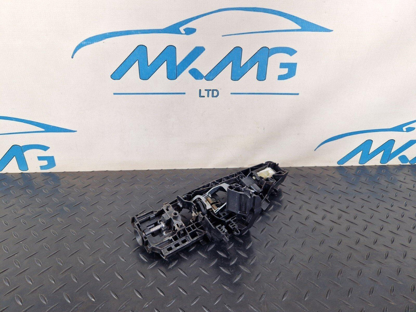 14-21 MERCEDES BENZ C300h W205 GENUINEREAR LEFT PASSENGER DOOR LOCK A0997602100