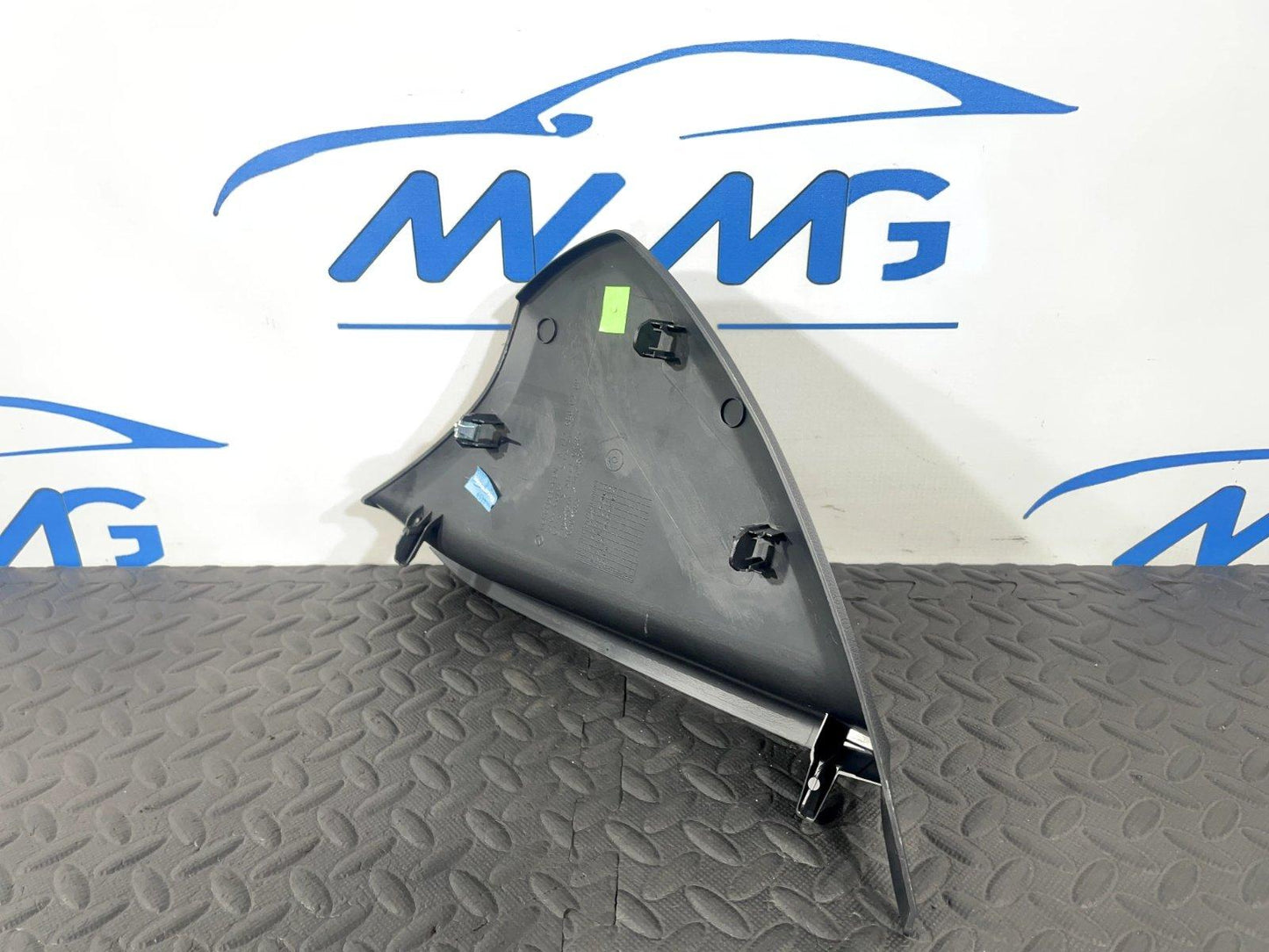 13-19 MERCEDES BENZ CLA C117 GENUINE DASHBOARD END TRIM COVER A117680289