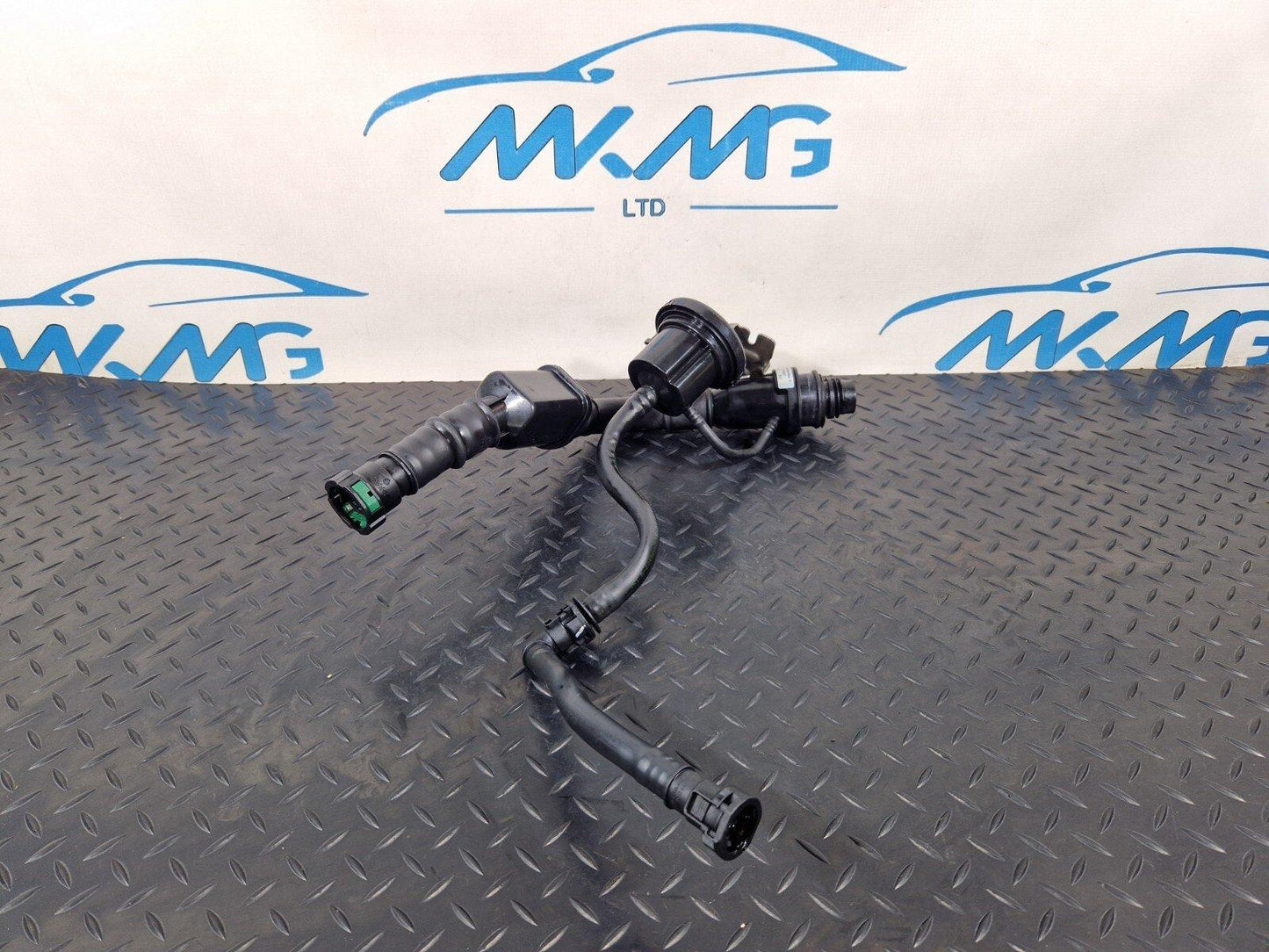 14-21 MERCEDES-BENZ C-CLASS C250D W205 FUEL TANK FILLER NECK PIPE A2054700426