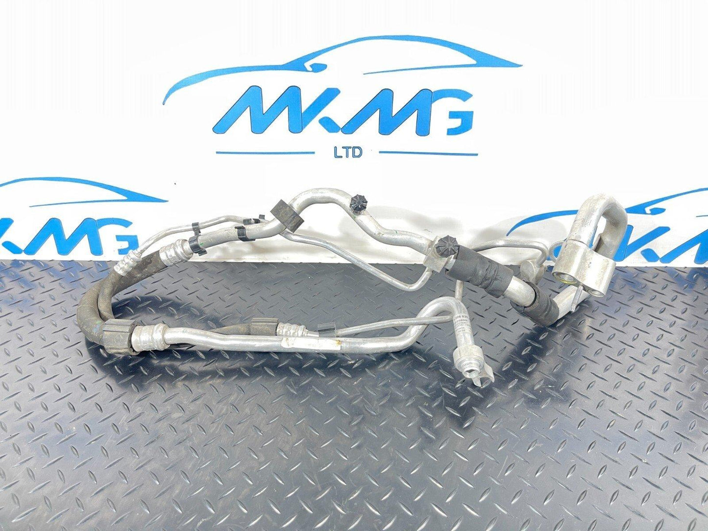 14-21 MERCEDES BENZ C350e W205 A/C AIR CON CONDITIONING PIPES A2058304602