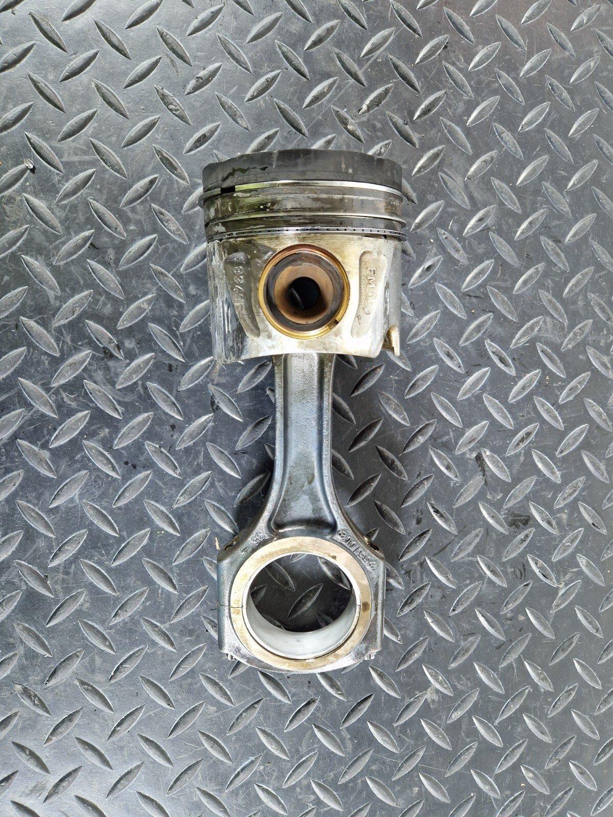 18-ON MERCEDES BENZ SPRINTER W907 2.2 CDI OEM PISTON WITH CON ROD OM651.958