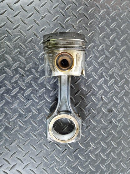 18-ON MERCEDES BENZ SPRINTER W907 2.2 CDI OEM PISTON WITH CON ROD OM651.958
