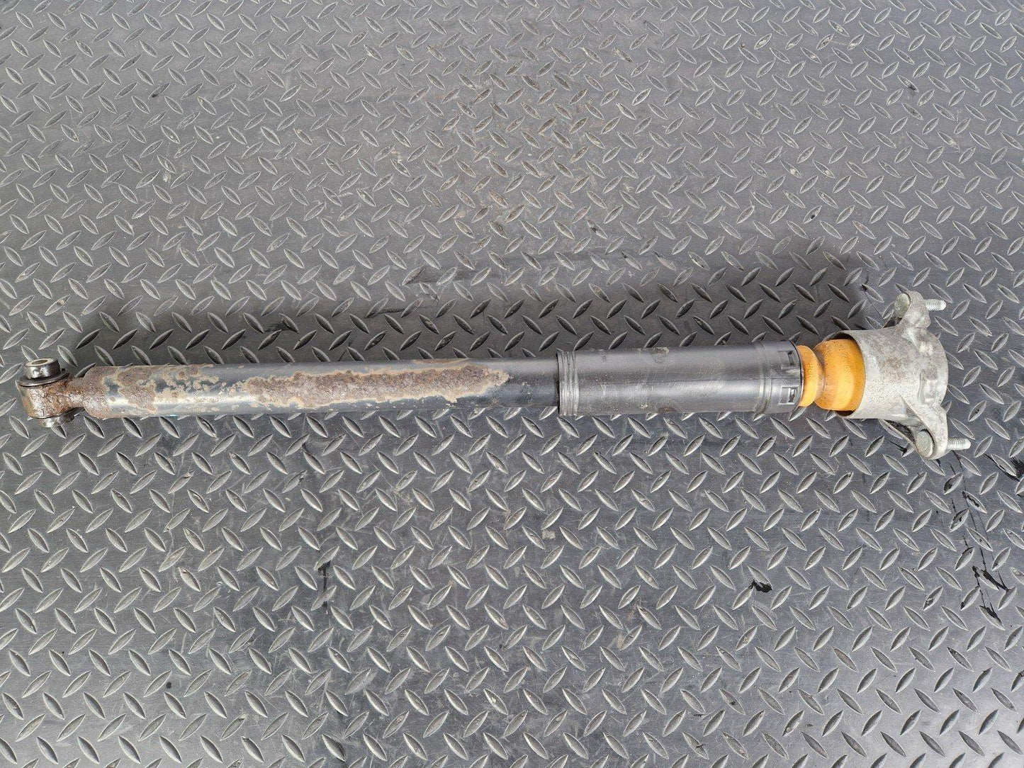 14-20 MERCEDES BENZ GLA  X156 REAR SHOCK ABSORBER FITS LEFT & RIGHT A2043260598