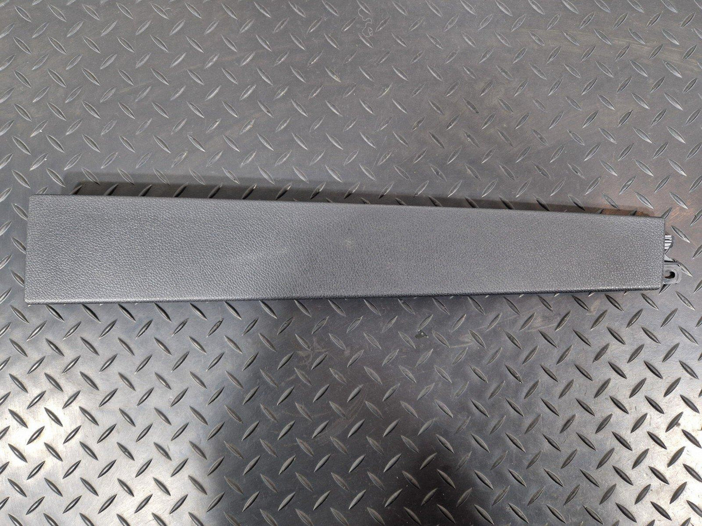 18-ON MERCEDES SPRINTER W907 W910 LEFT SIDE DASHBOARD STOWAGE TRAY COVER TRIM