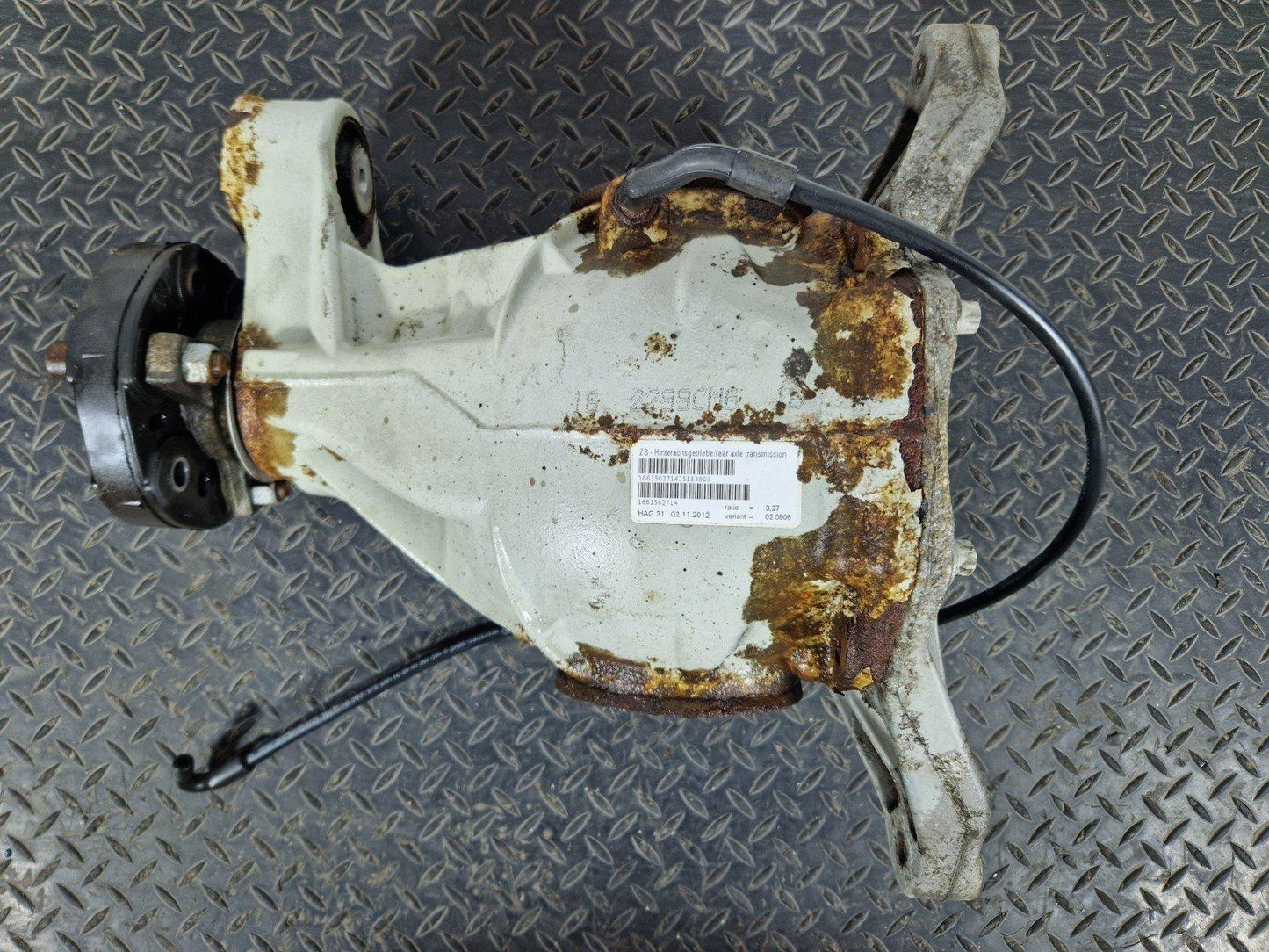 11-19 MERCEDES BENZ ML W166 GENUINE REAR DIFFERENTIAL RATIO 3.27 1663502714