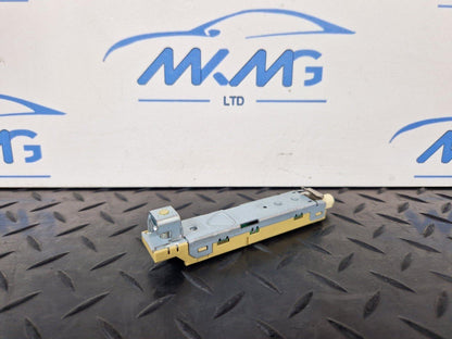 16-19 AUDI A4 B9 GENUINE ANTENNA AMPLIFIER 8W0035225