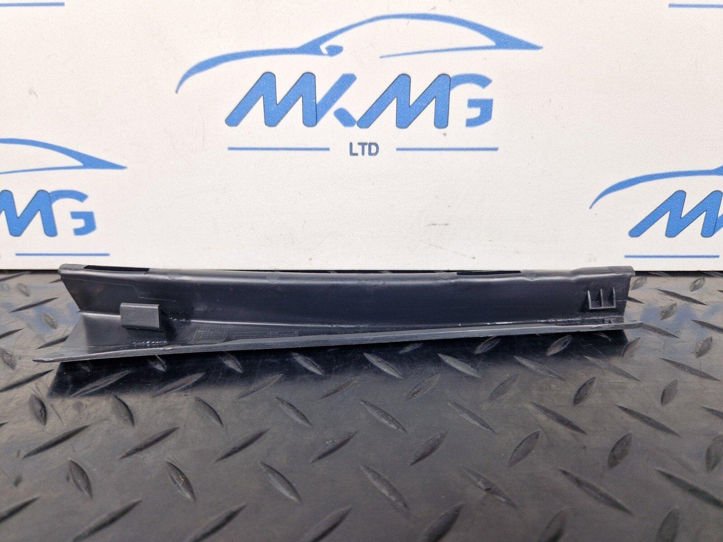 16-19 AUDI A4 B9 SALOON GENUINE LEFT PASSENGER SIDE A PILLAR TRIM 8W0868203