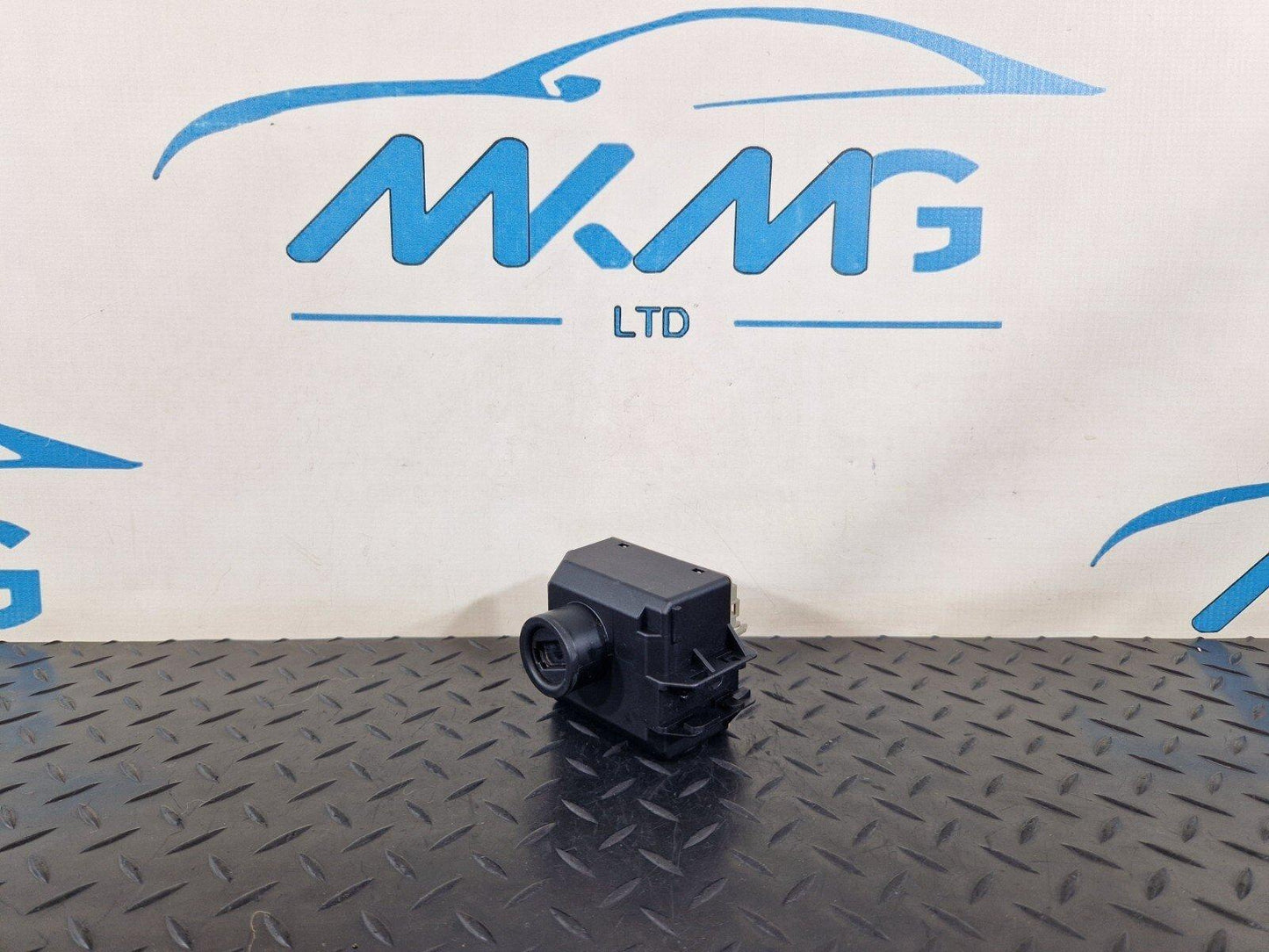 13-19 MERCEDES BENZ CLA C117 AMG OEM IGNITION SWITCH LOCK MODULE A2469055801