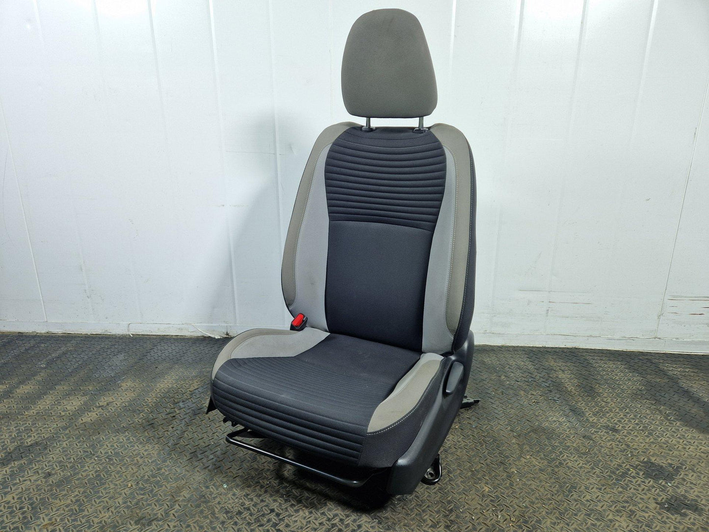Toyota Yaris P130 Hatchback Genuine Front Left Passenger N/S Seat