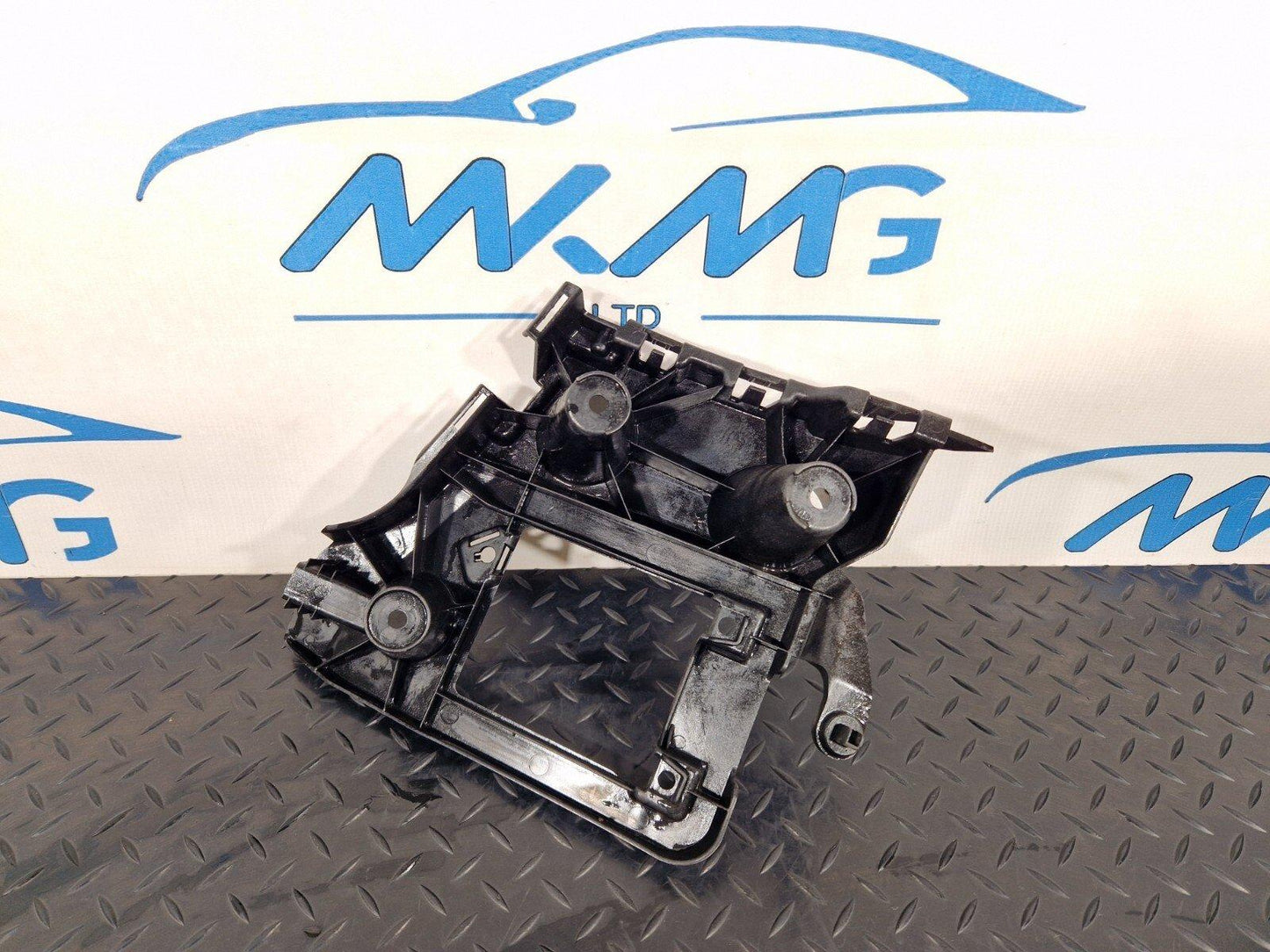 12-18 AUDI A6 C7 BUMPER MOUNT BRACKET REAR LEFT PASSENGER SIDE 4G5807393C
