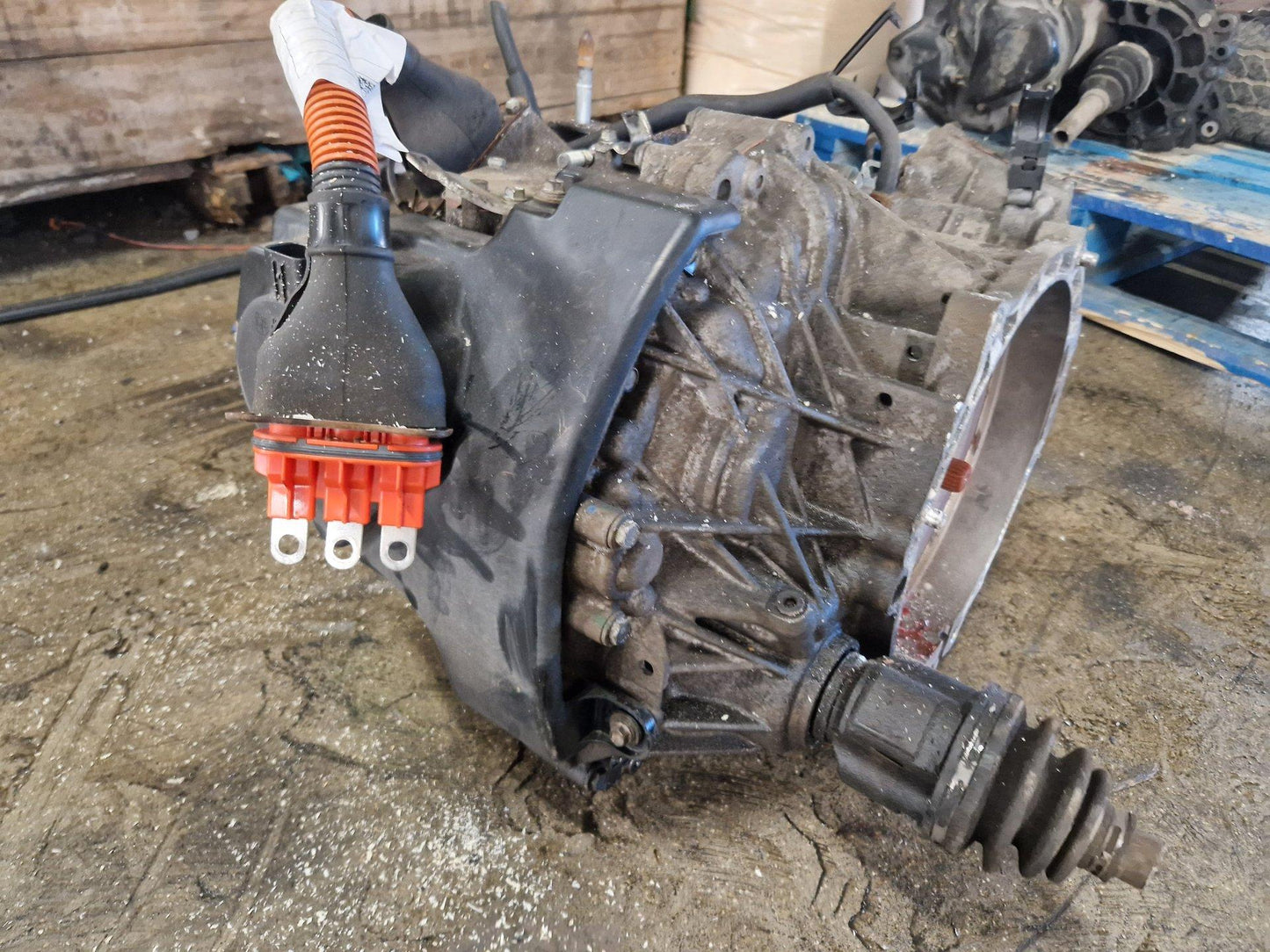 Toyota Prius 1.5L Hybrid 1NZ-FXE Automatic CVT 3090047040 Transmission Gearbox