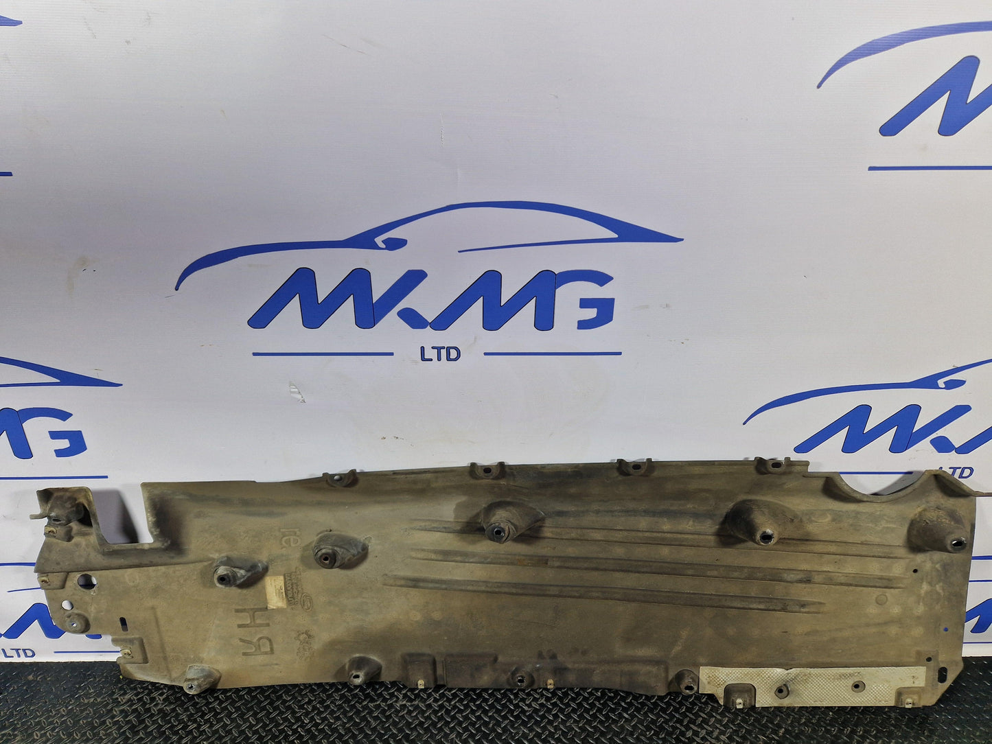 Range Rover Evoque L551 RIGHT O/S DRIVER SIDE UNDER BODY TRAY K8D2104C20AC