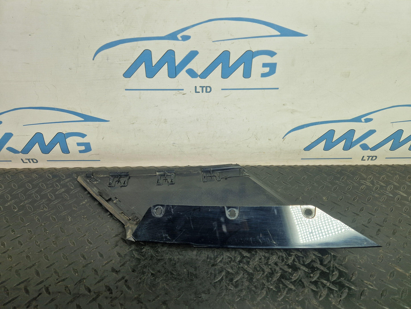 12-18 Range Rover Evoque L538 Rear Left Outer C-Pillar Trim EJ3229149AB