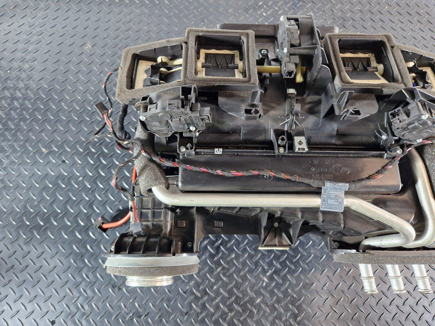 11-18 BMW 6 SERIES F13 HEATER MATRIX AIR CONDITIONING BLOWER UNIT 9202574
