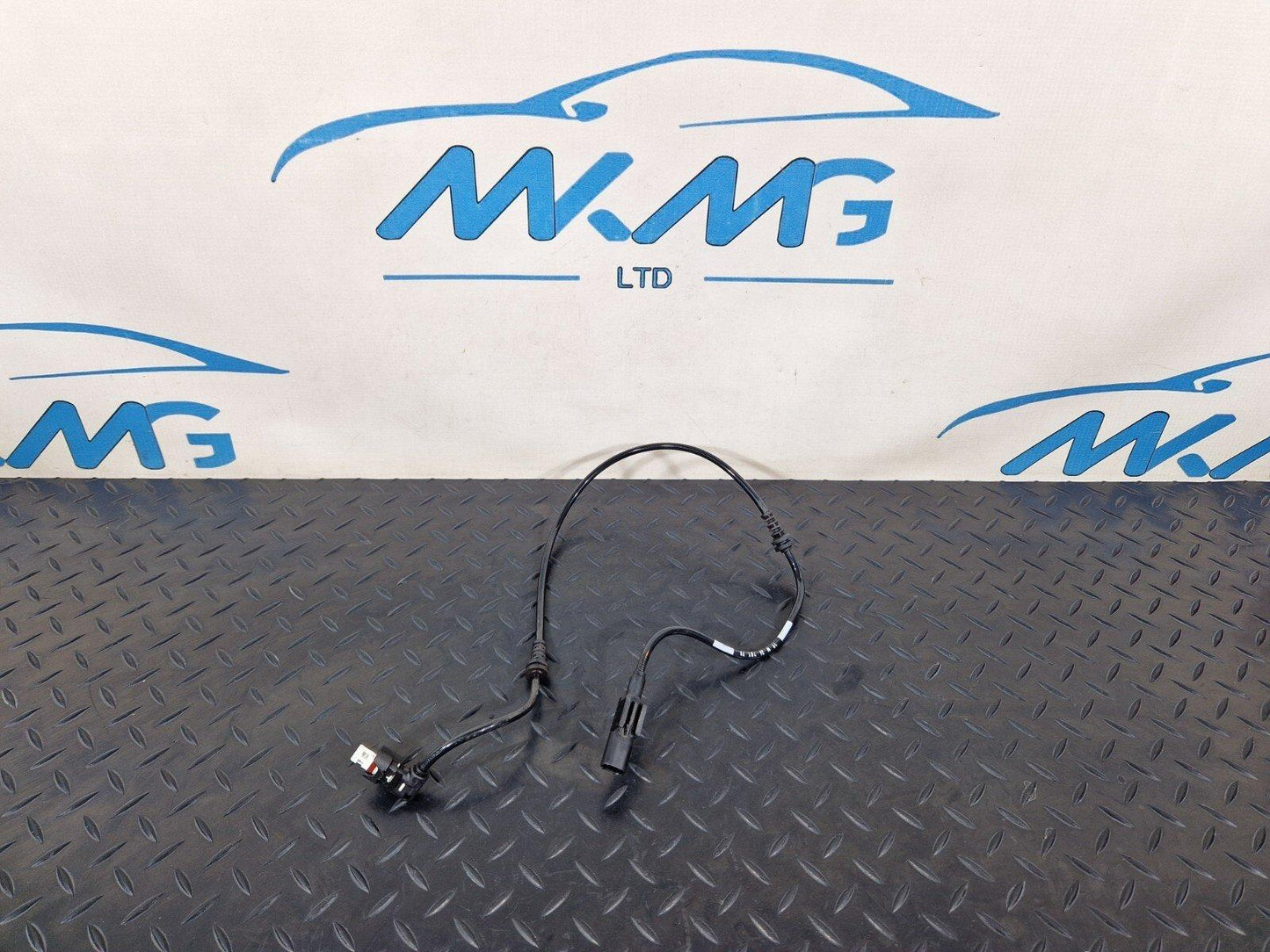 19-ON MERCEDES BENZ A CLASS W177 FRONT LEFT SIDE ABS  SPEED SENSOR A2475400500