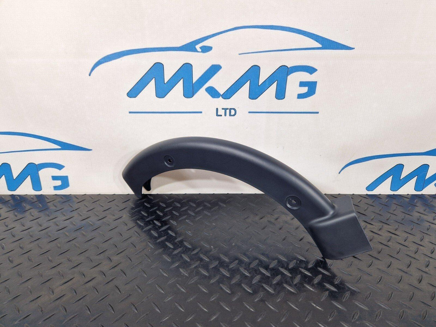 16-19 AUDI A4 B9 GENUINE BOOT LID RIGHT SIDE HINGE TRIM COVER 8W5971822