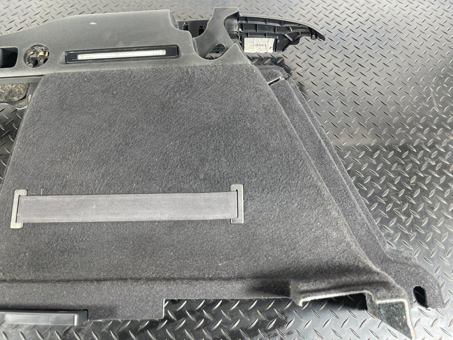 16-19 AUDI A4 B9 GENUINE REAR LEFT PASSANGER SIDE BOOT TRIM PANEL 8W9863879