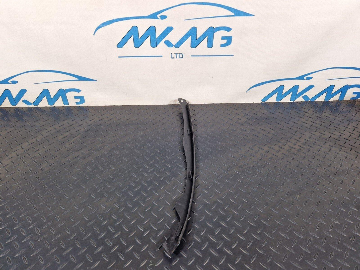 16-19 AUDI A4 B9 FRONT BONNET HOOD LEFT PROTECTION 8W0823125