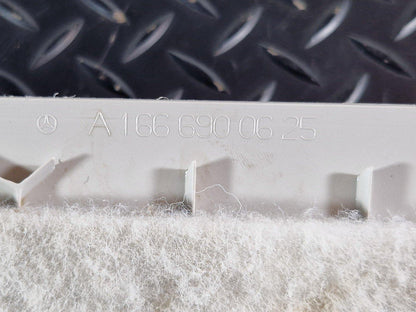 16-19 MERCEDES BENZ GLE ML W166 GENUINE RIGHT O/S PILLAR TRIM A1666900625
