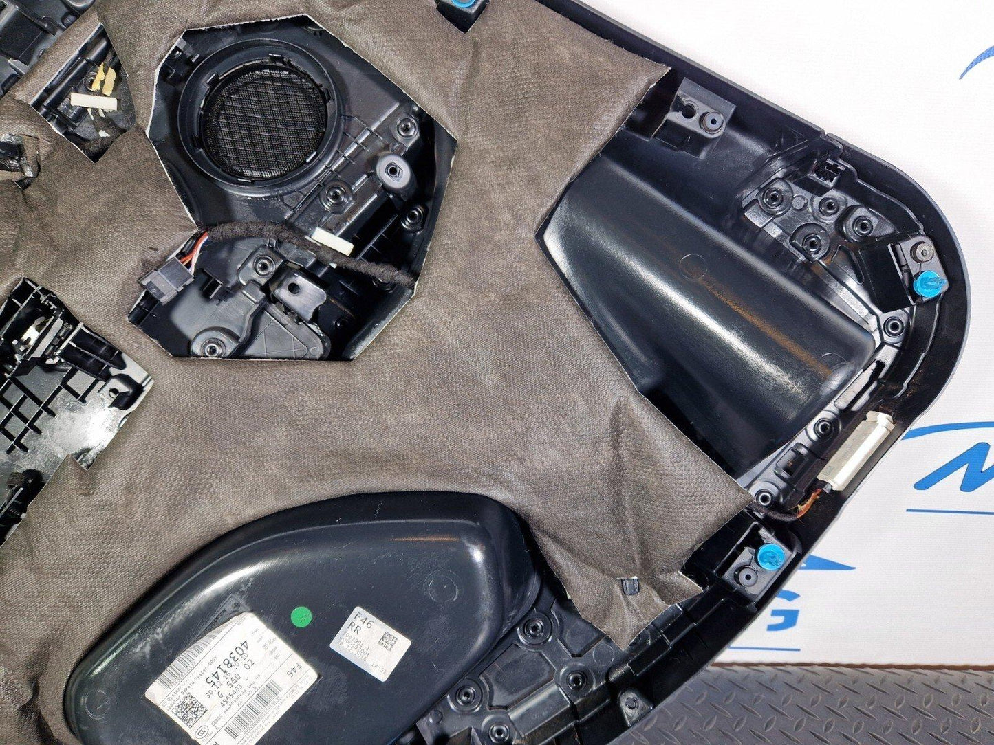 14-21 BMW 2 SERIES GRAN TOURER F46 GENUINE REAR RIGHT O/S DOOR CARD 7426538