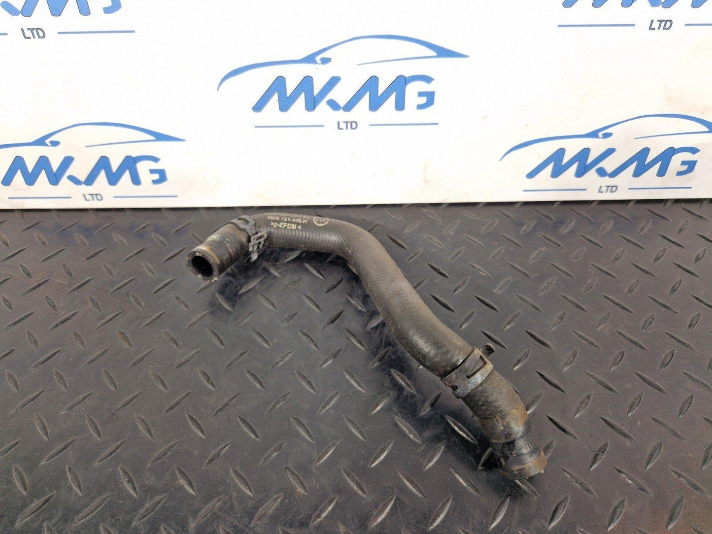 16-19 AUDI A4 B9 GENUINE WATER COOLING PIPE 8W0121448H