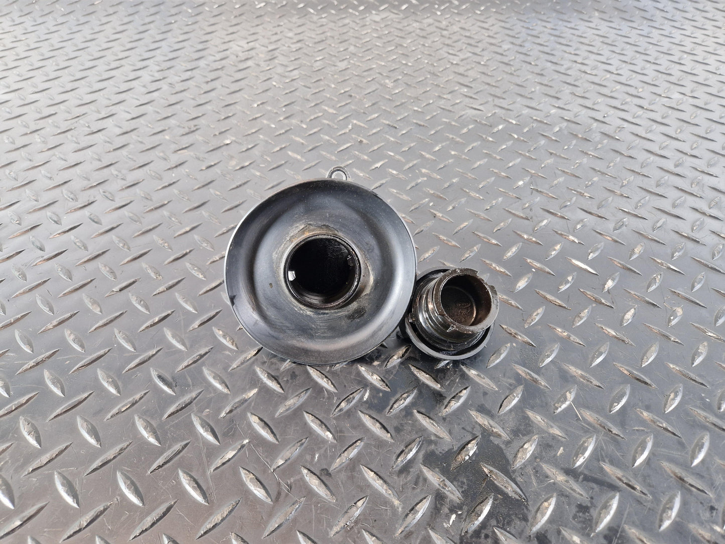 Land Rover Range Rover Evoque L551 2.0 Petrol Oil Filler Cap H4P3-6763-BB