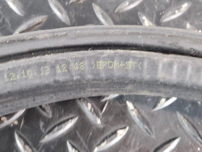 10-15 AUDI Q7 4L GENUINE BULK HEAD UNDER BONNET RUBBER SEAL 4L0823723