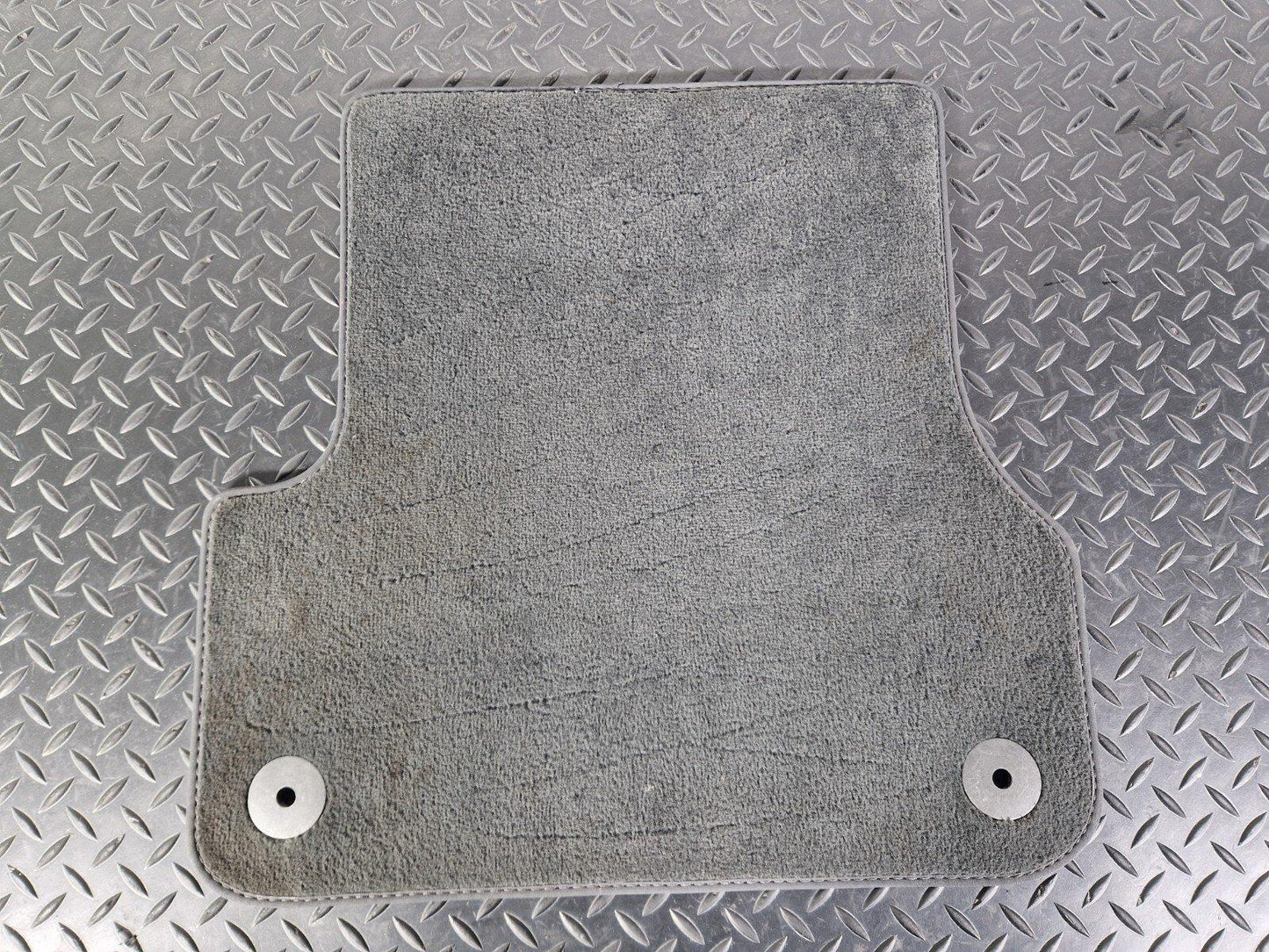 15-18 AUDI A7 4G GENUINE SET OF 2 REAR RIGHT & LEFT FLOOR BLACK MATS 4G0864450