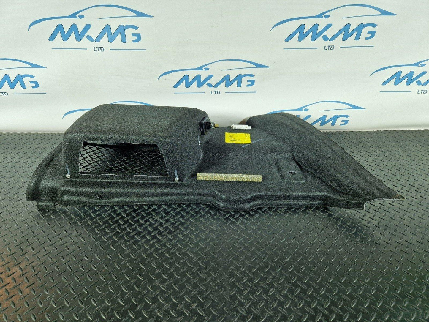 16-22 BMW X1 F48 GENUINE REAR RIGHT SIDE BOOT TRIM PANEL COVER 7425644