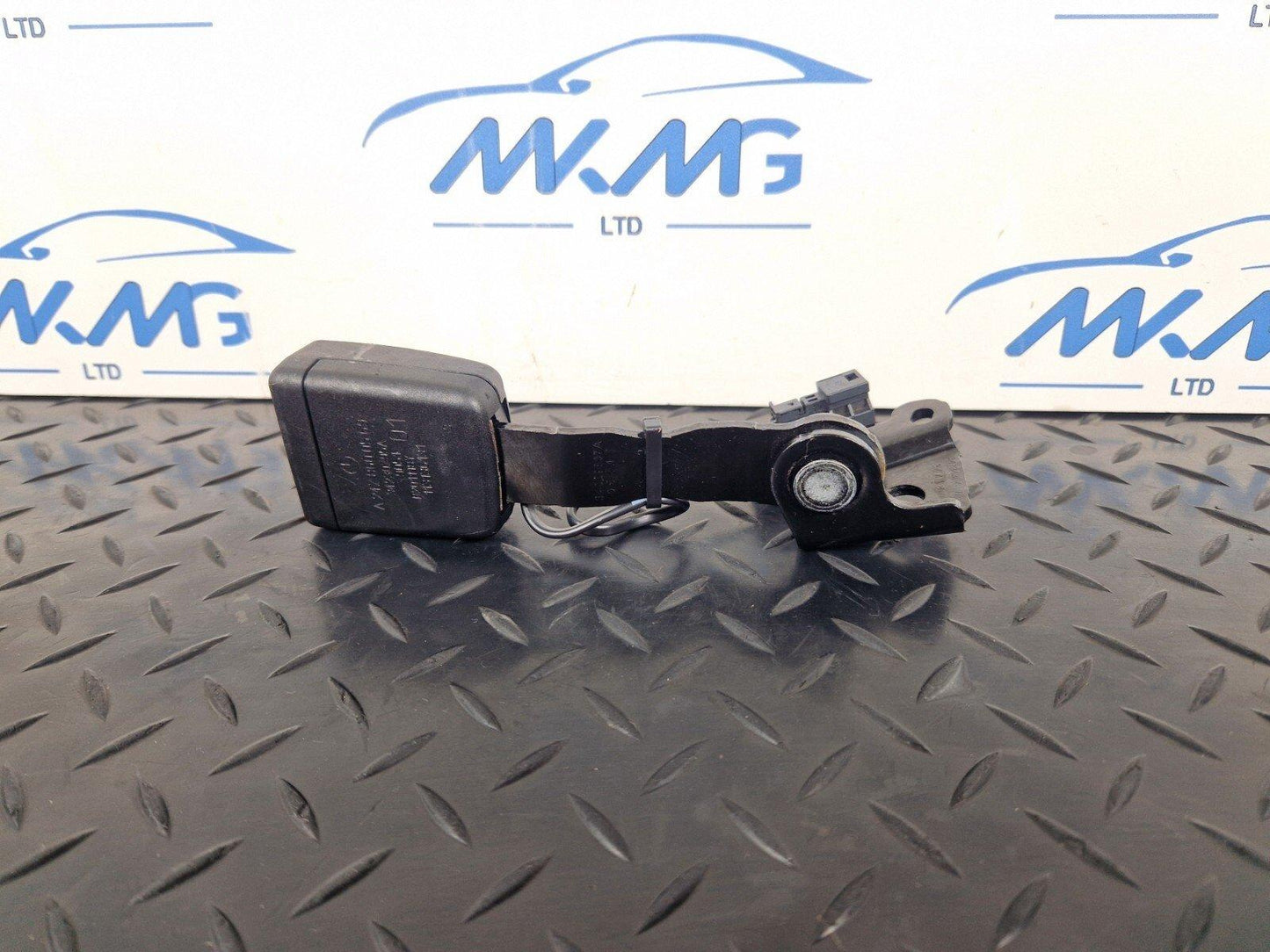19-ON MERCEDES B CLASS W247 REAR LEFT SEAT BELT A2478600569